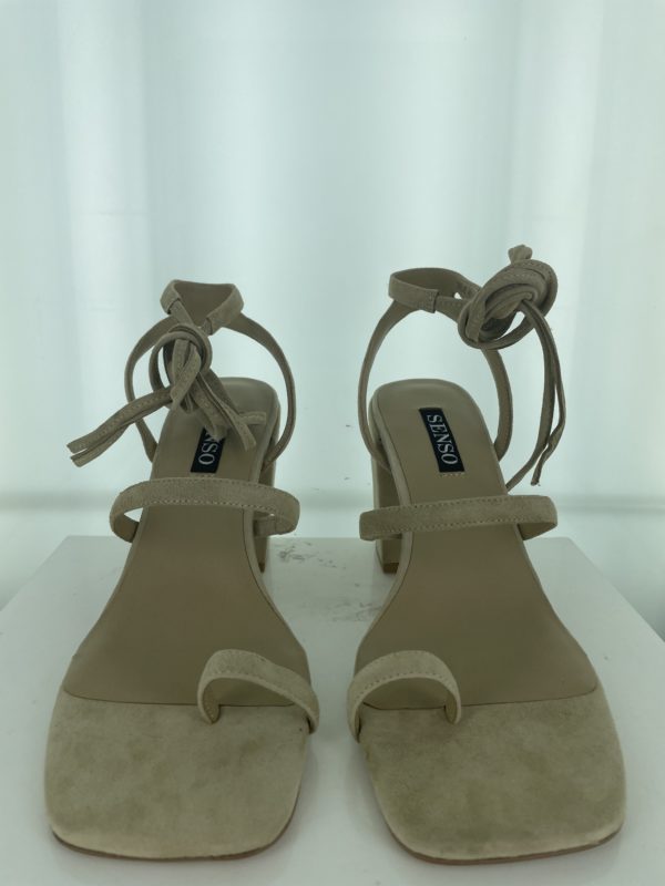 Orelie - Size 40 (Sample)