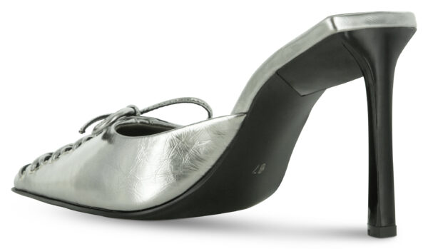 Odessa II - Size 37 (Sample)