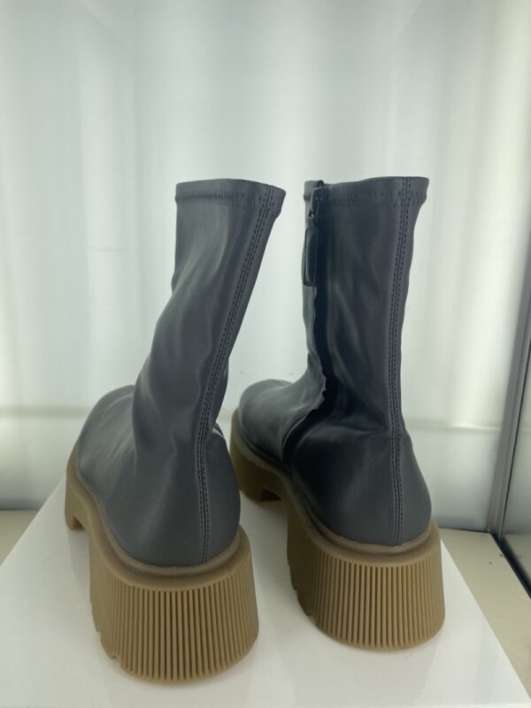 Jonas - Size 40 (Sample)