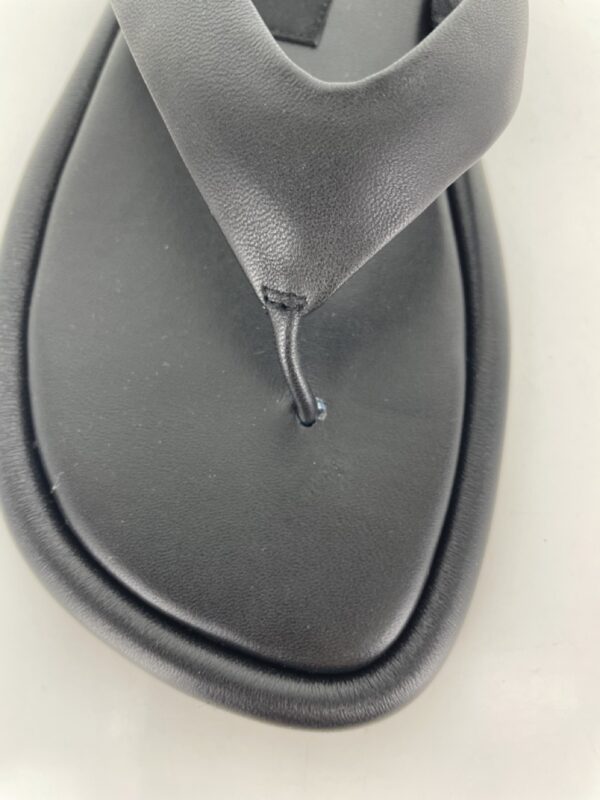 Innika I - Size 40 (Sample)