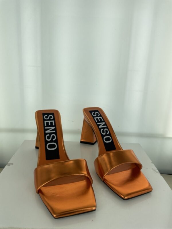 Venus I - Size 37 (Sample)