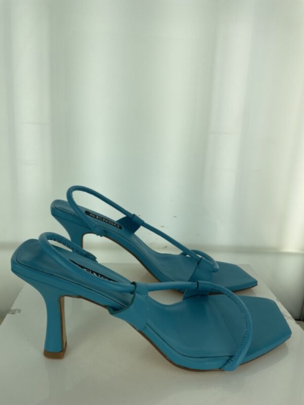Uxley - Size 41 (Sample)