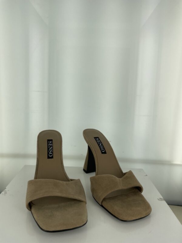 Tania - Size 37 (Sample)