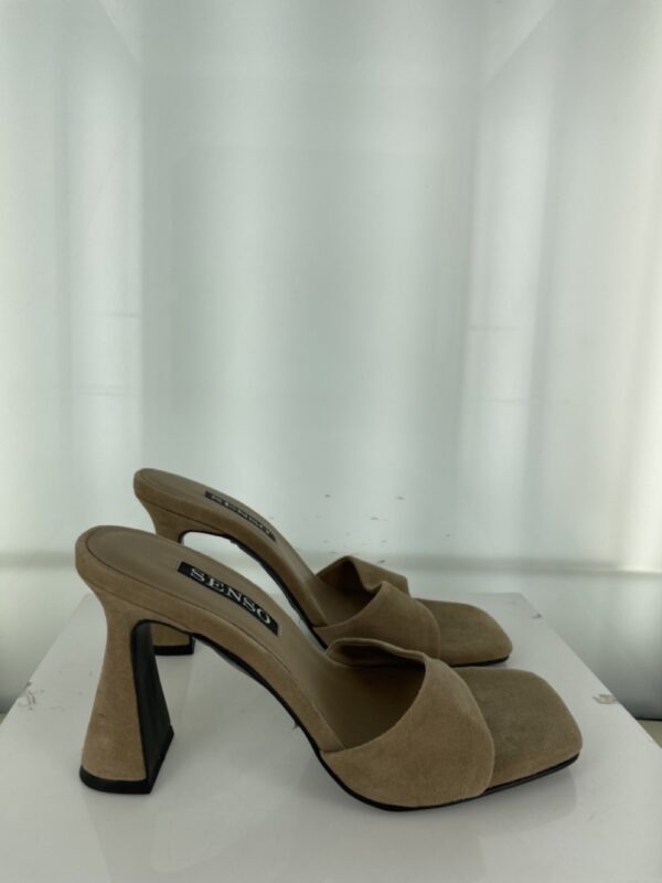 Tania - Size 37 (Sample)