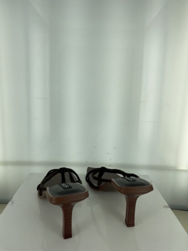 Maria V - Size 37 (Sample)