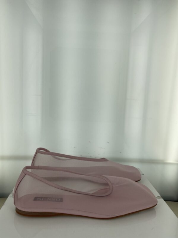 Daisy - Size 37 (Sample)