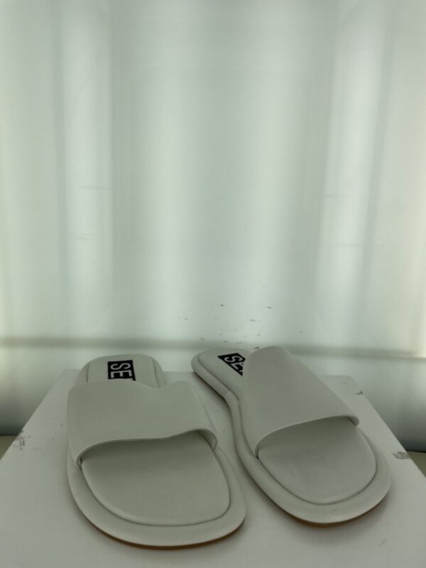 Bryce - Size 37 (Sample)