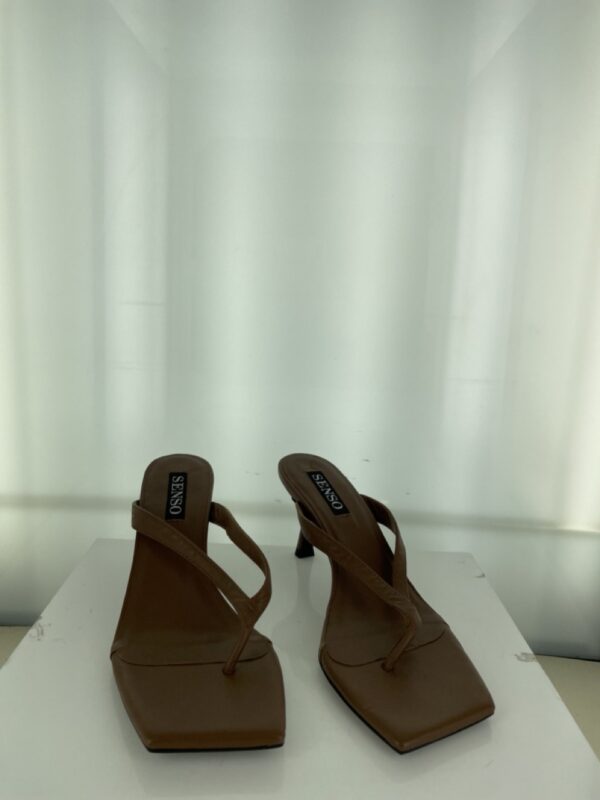 Elvie - Size 37 (Sample)