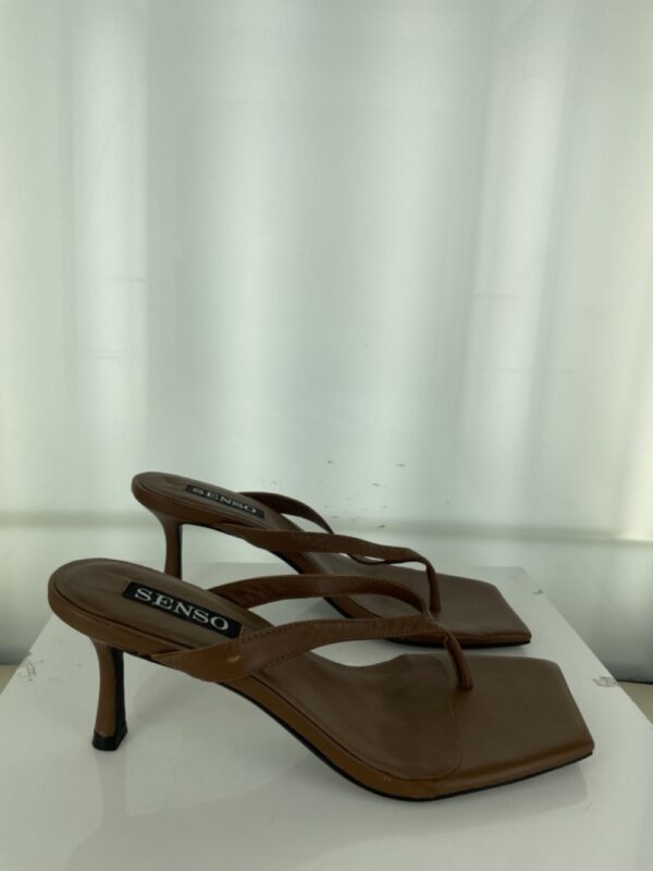 Elvie - Size 37 (Sample)