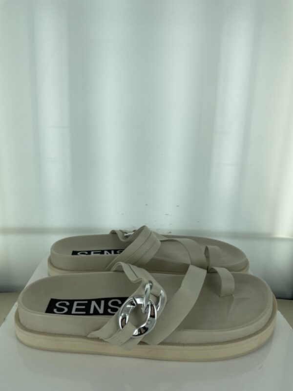 Nikita - Size 39 (Sample)