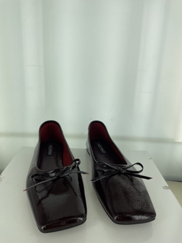 Becca - Size 37 (Sample)