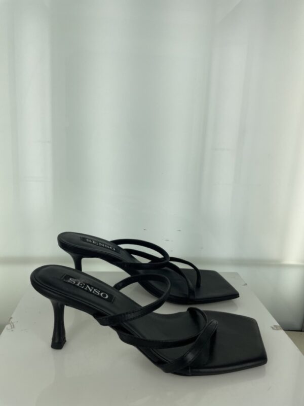 Eva I - Size 37 (Sample)