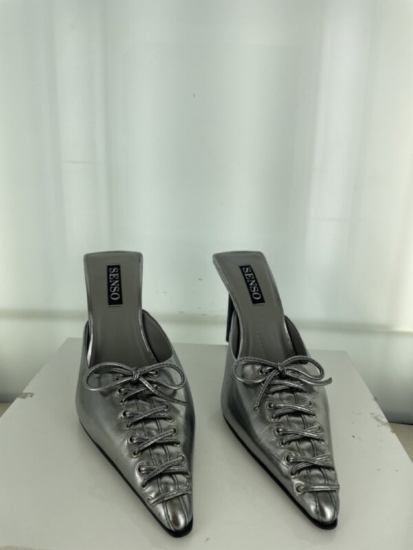 Odessa II - Size 37 (Sample)