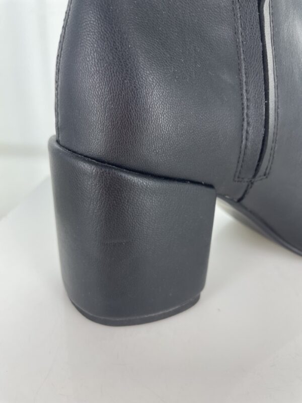 Indiyah I - Size 37 (Sample)