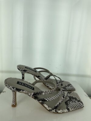 Eva - Size 37 (Sample)