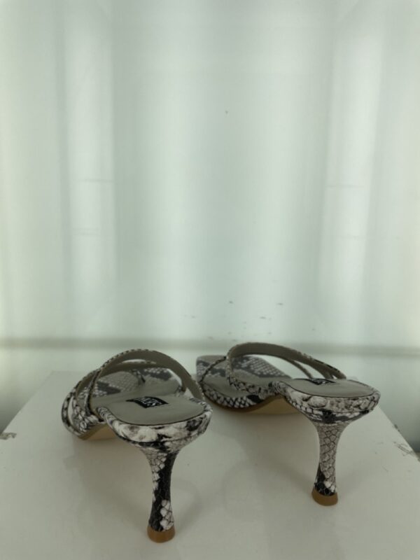 Eva - Size 37 (Sample)