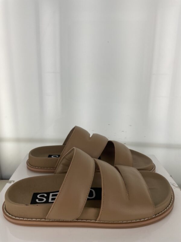 Luka - Size 37 (Sample)