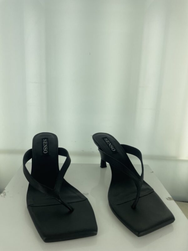 Elvie II - Size 38 (Sample)