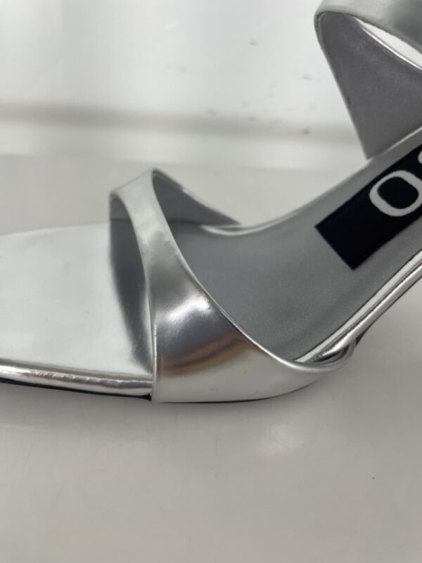 Valeria - Size 39 (Sample)
