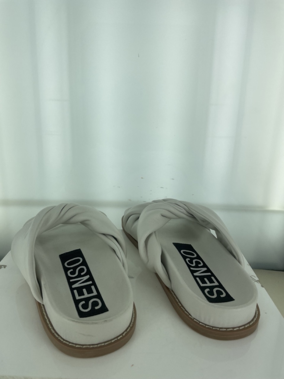 Lillee - Size 40 (Sample)