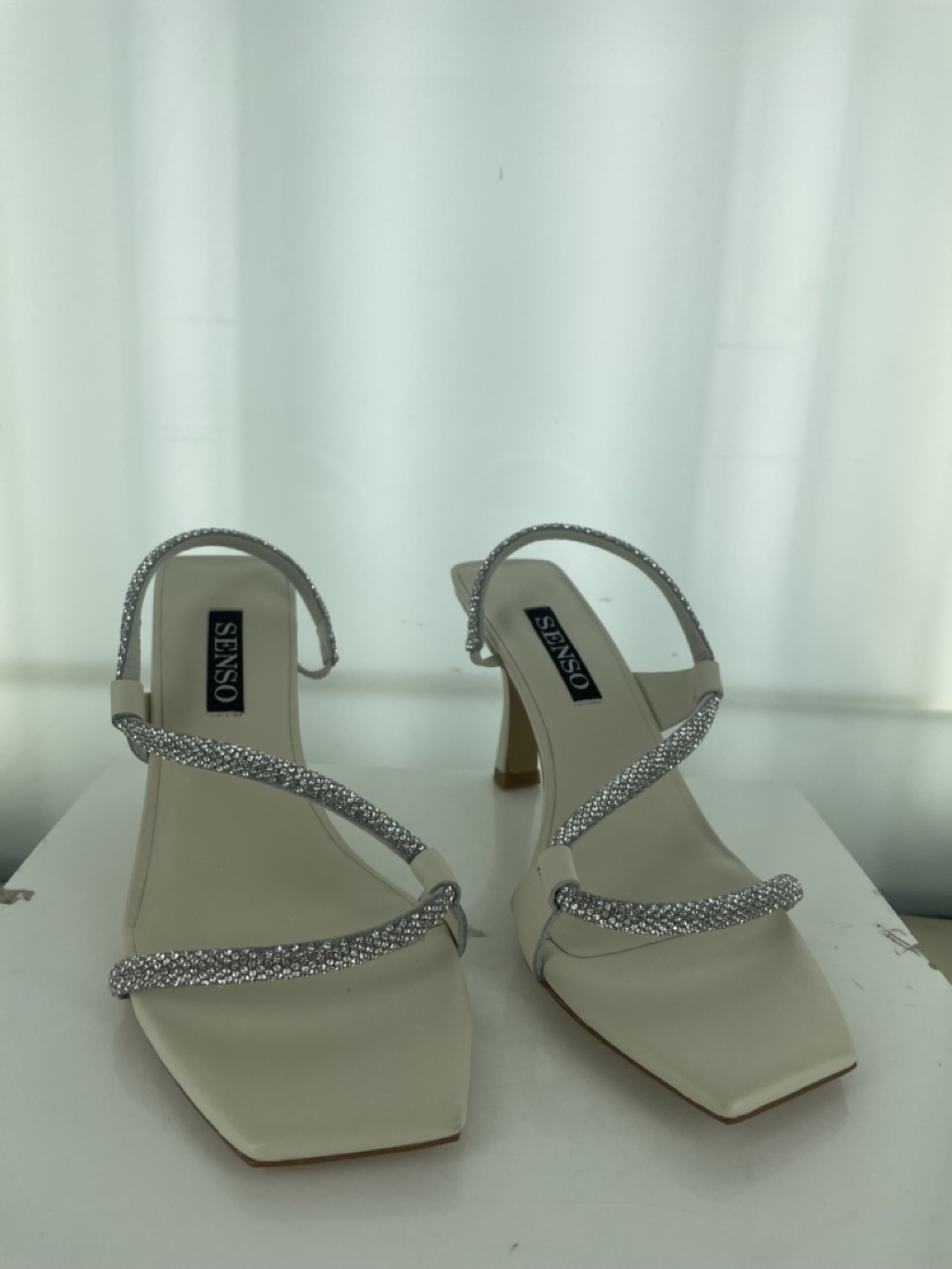 Umee - Size 38 (Sample)