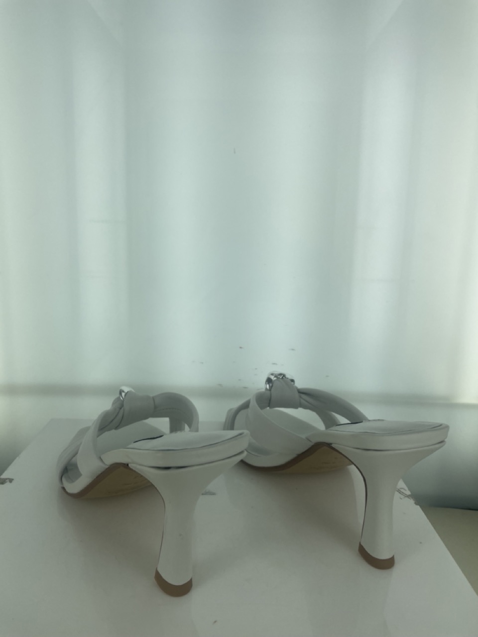 Umbra - Size 39 (Sample)