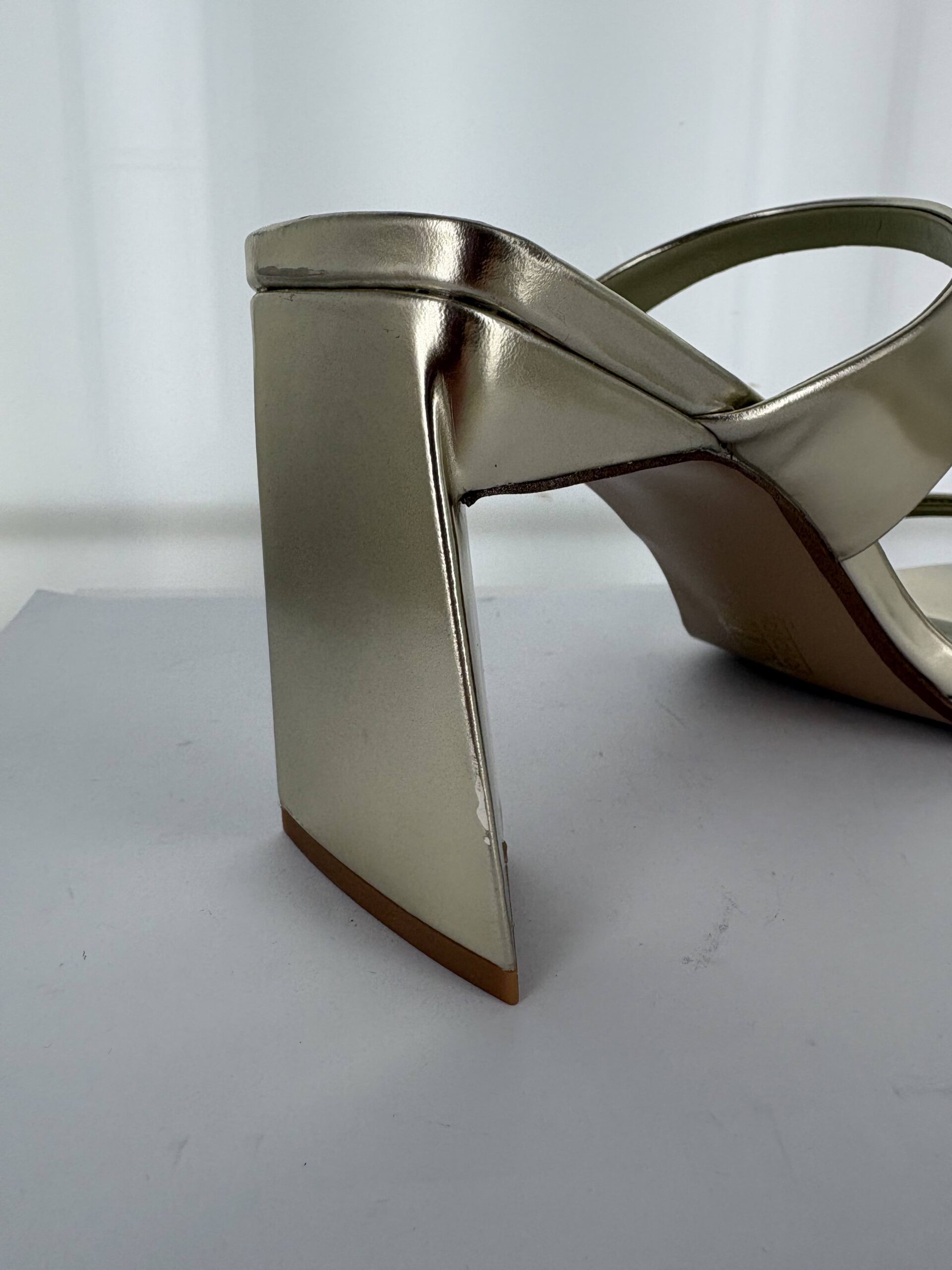 Melissa II - Size 41 (Sample)