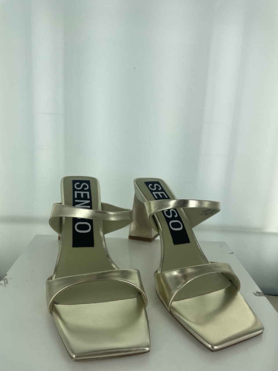 Valeria - Size 41 (Sample)