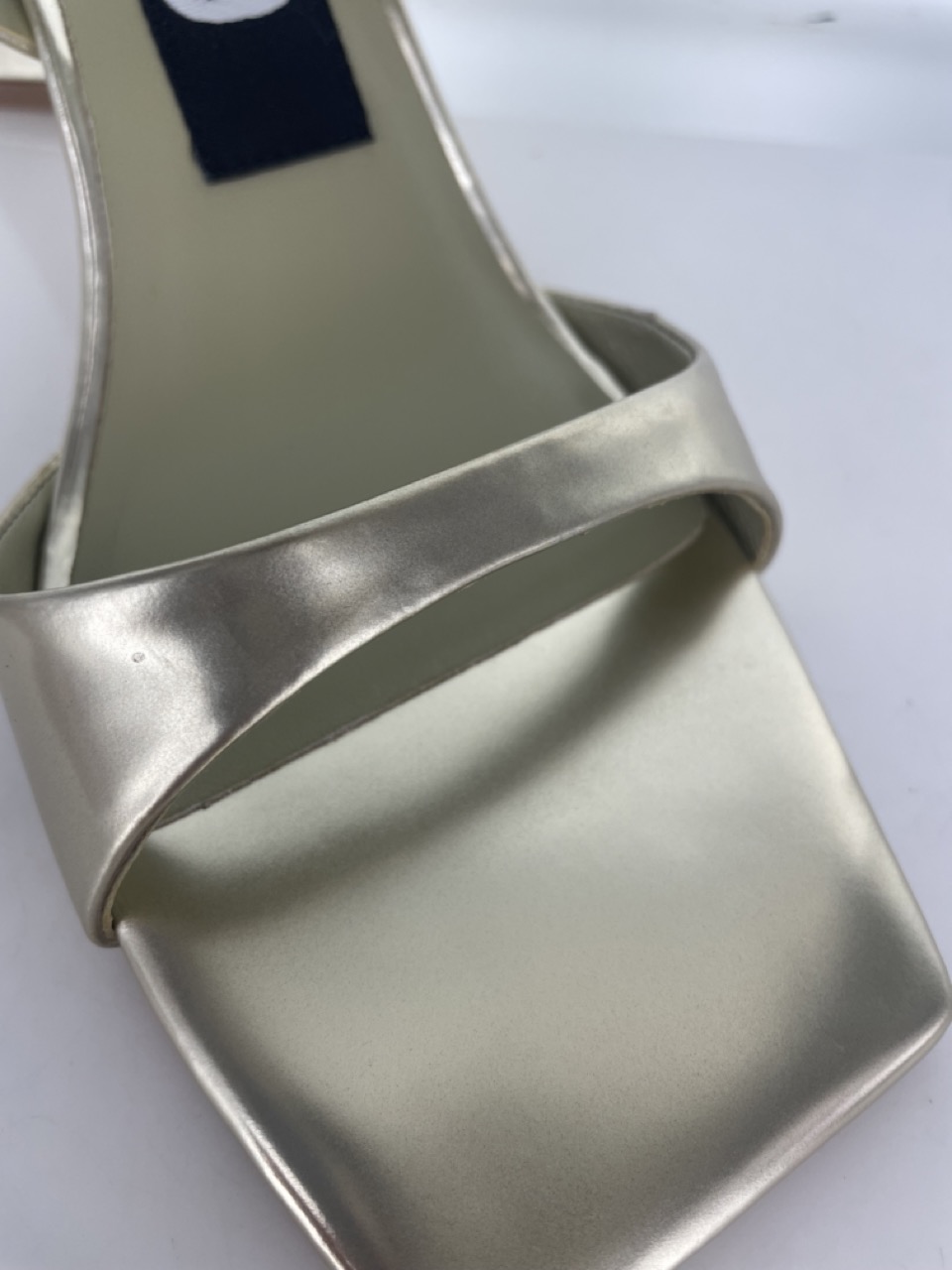 Valeria - Size 41 (Sample)