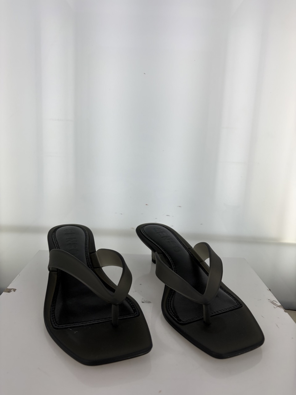Sonya - Size 36 (Sample)
