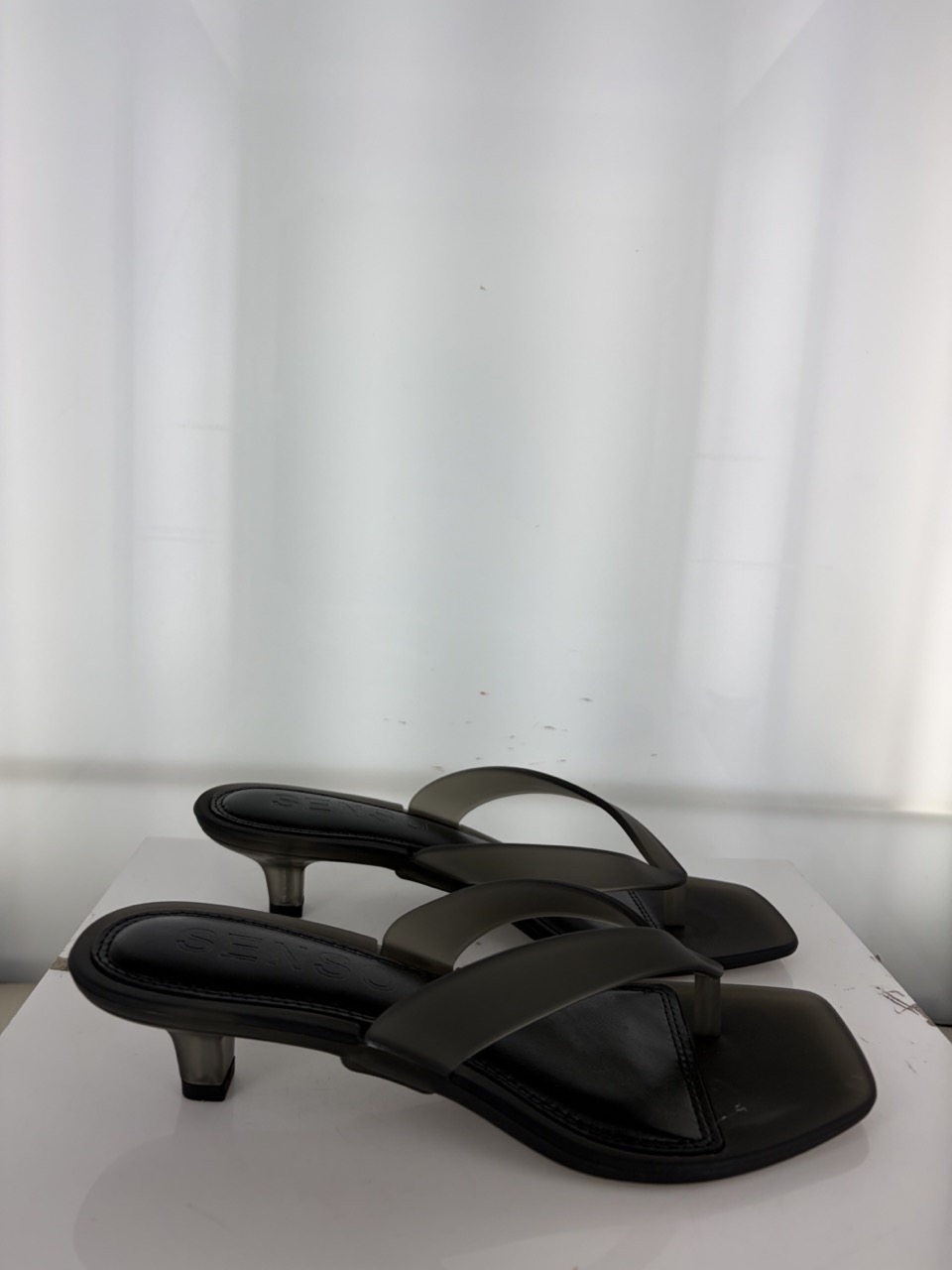 Sonya - Size 36 (Sample)